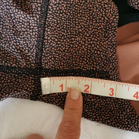 Lululemon shorts - Picture 4 of 4